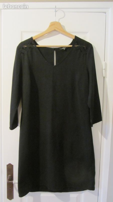Robe Tex avec broderie (image 1)