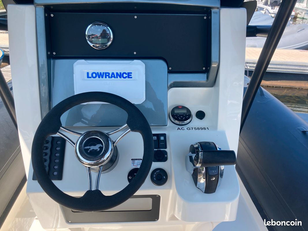 BWA 24 GTO EN PARFAIT ETAT + MERCURY 225cv V6 - 13 PERS. - TRANSPORTABLE (image 7)