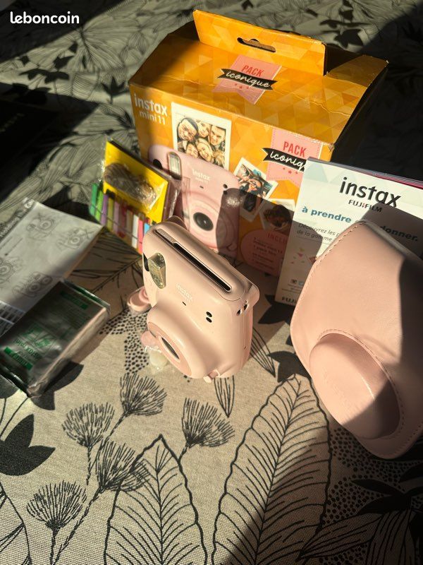 Instax 11 (image 2)