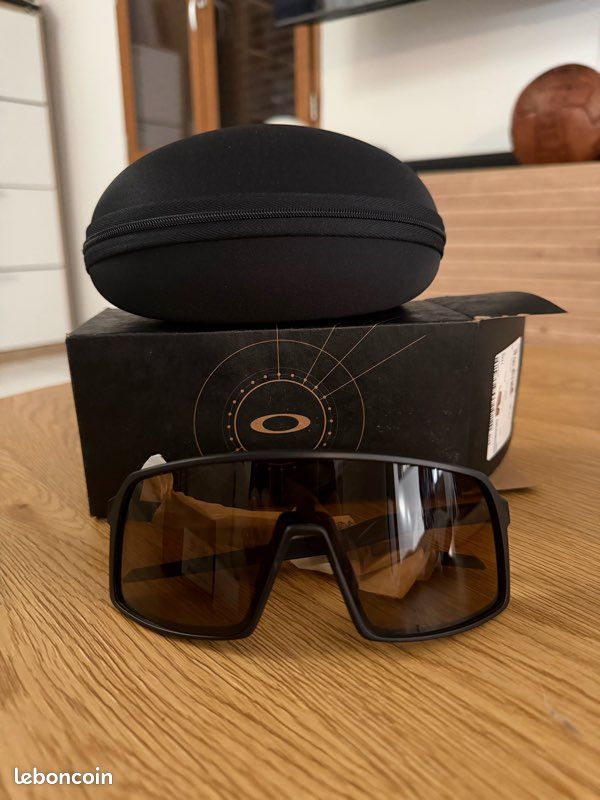 Lunettes de soleil OAKLEY (image 2)