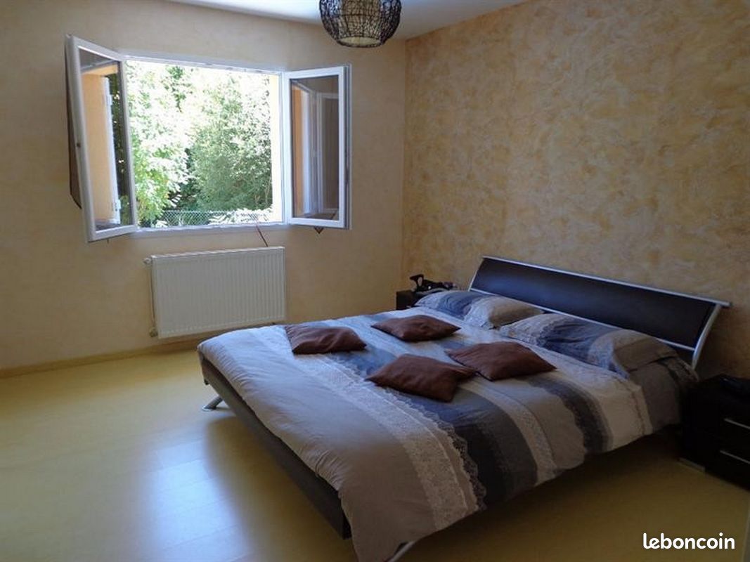 Maison villa de 4 chambres - Aureil 87220 (image principale 6)