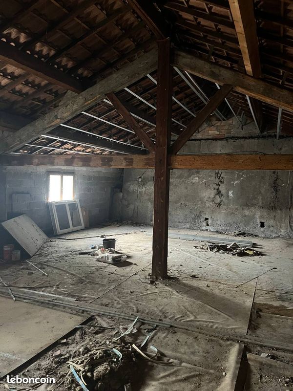Local commercial 2 pièces 100 m² · à Alès · 100 m² · 60 000 €