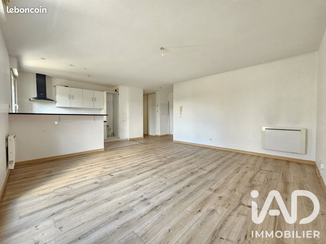 Appartement 2 pièces 51 m² · à Lieusaint · 51 m² · 163 000 €