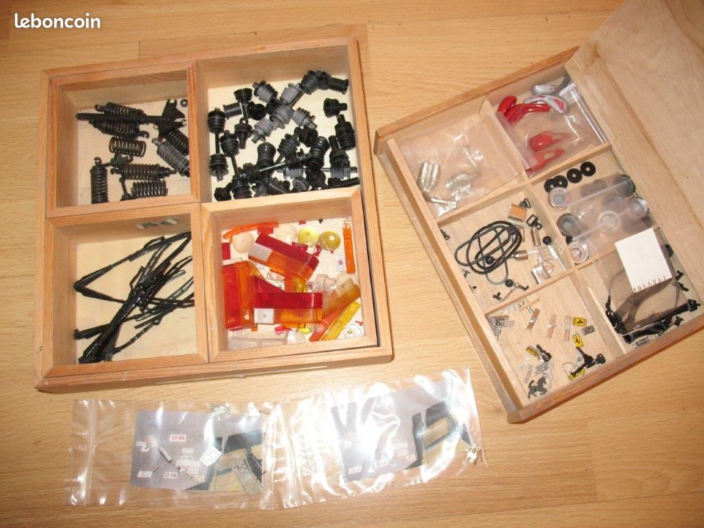 Pièces détachées Pocher 1/8 Porsche et F40 et Testararossa (image 13)