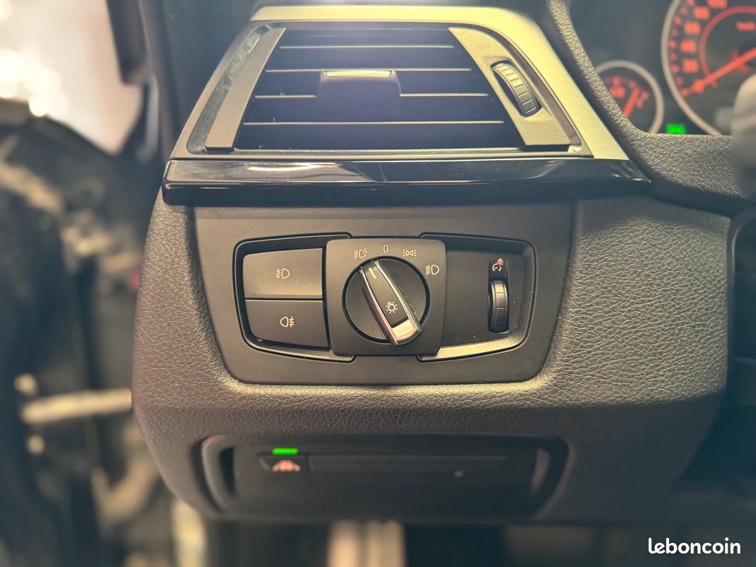 BMW SERIE 4 420i 2.0 184 cv xDrive M Sport - Apple CarPlay - Régulateur adaptatif - Caméra de recul (image 29)