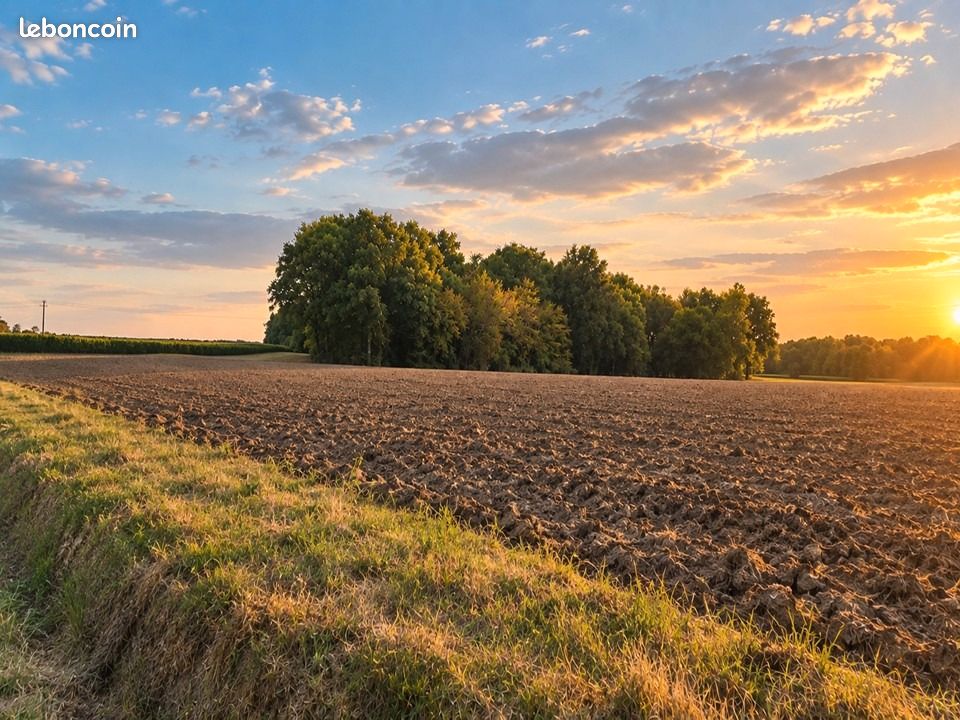 Terrain 2 530 m² Saint Savin · à Saint-Savin · 47 000 €