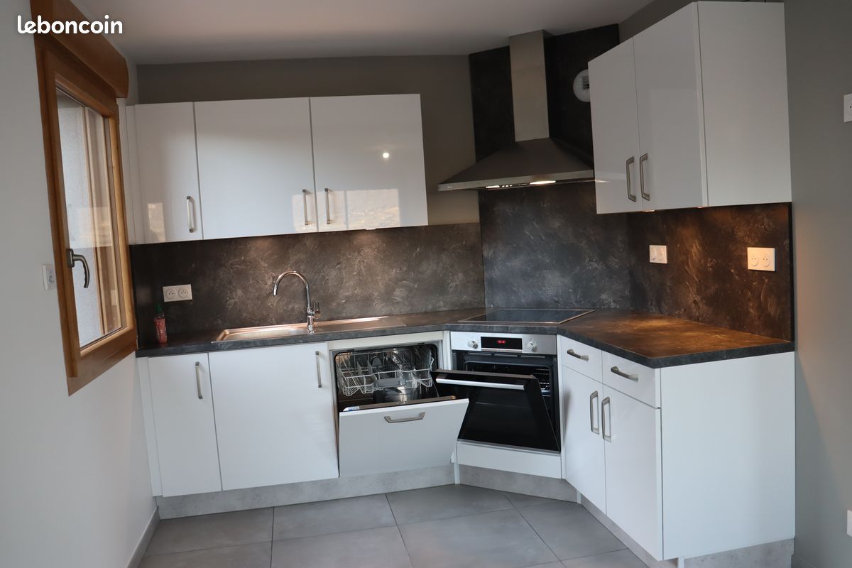 Appartement 3 pièces 87 m² · à Corbonod · 87 m² · 1 080 €/mois