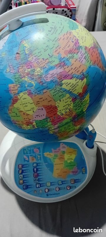 Globe interactif (image 1)