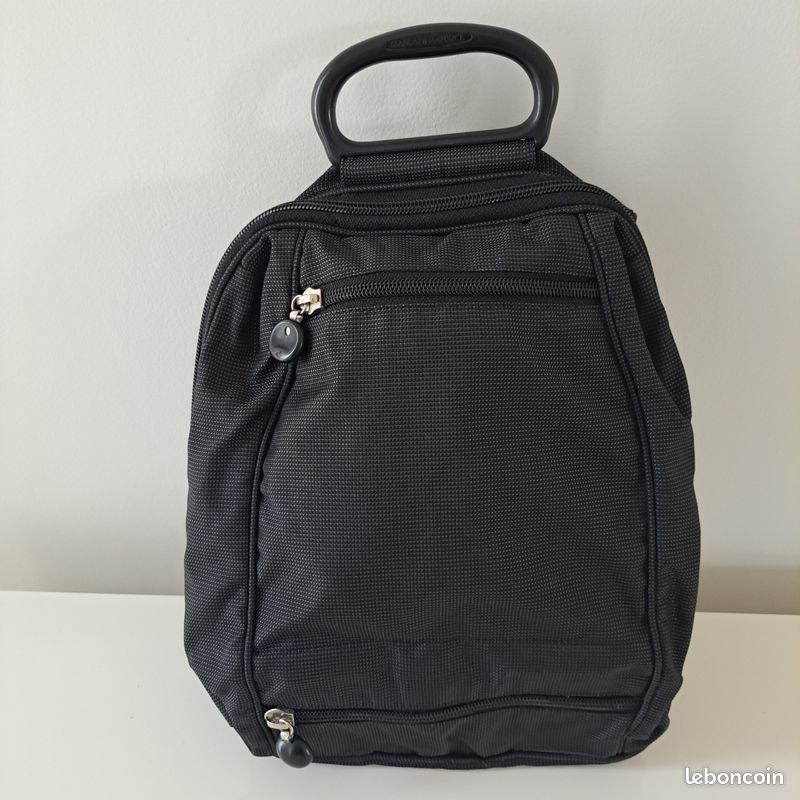 Sac à dos 'Hunter' MANDARINA DUCK en Noir | ABOUT YOU