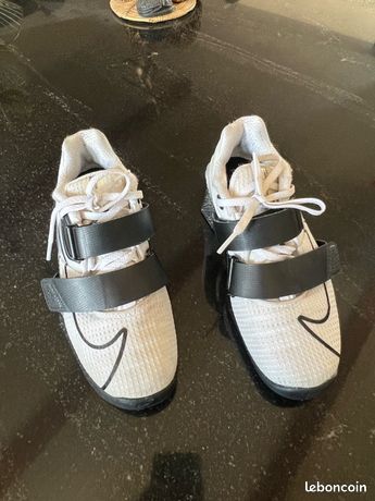 Chaussures d'haltérophilie Nike Romaleos 4 pointure 37,5 d'occasion