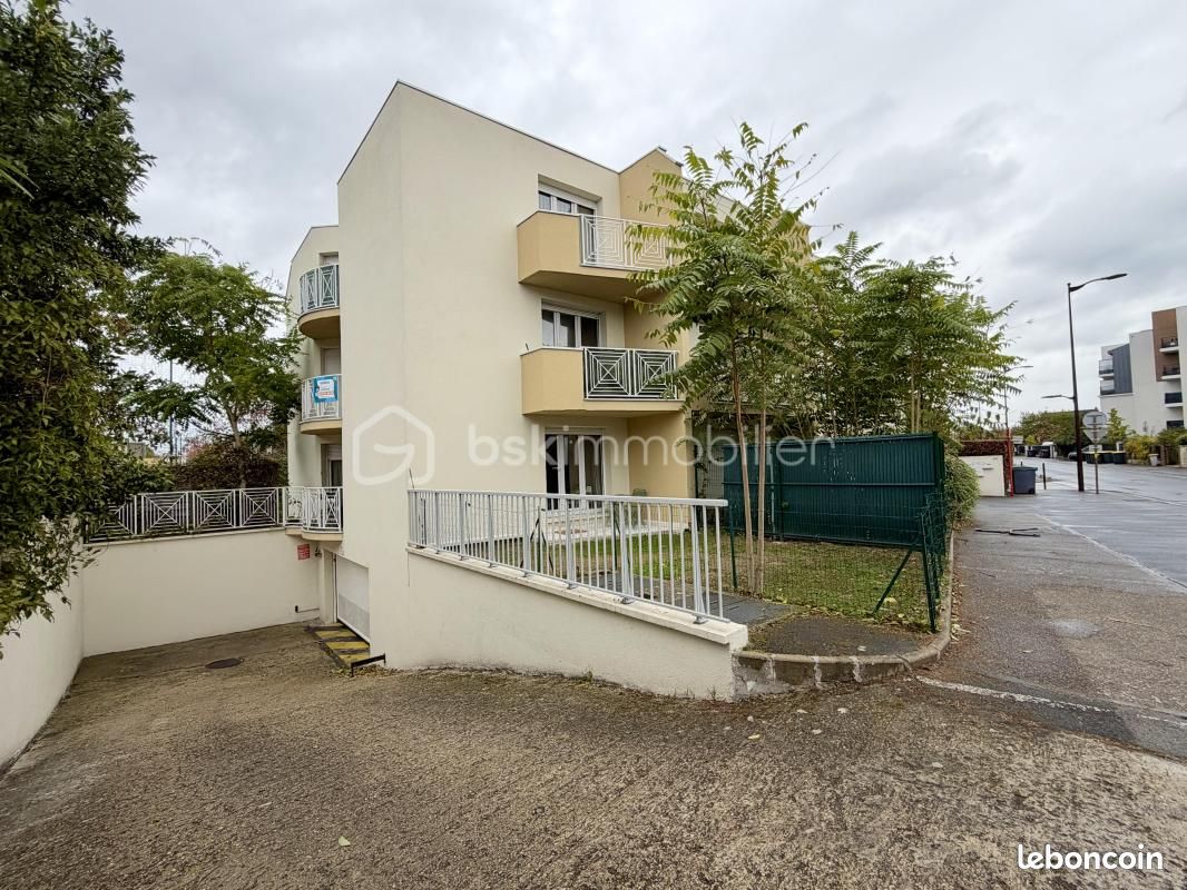 Appartement 3 pièces 55 m² · à Viry-Châtillon · 55 m² · 159 900 €