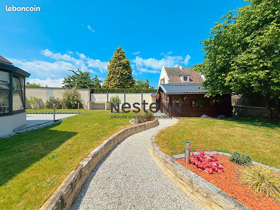 Immeuble 11 pièces 255 m² · à Saint-Aubin-d'Arquenay · 255 m² · 710 000 €