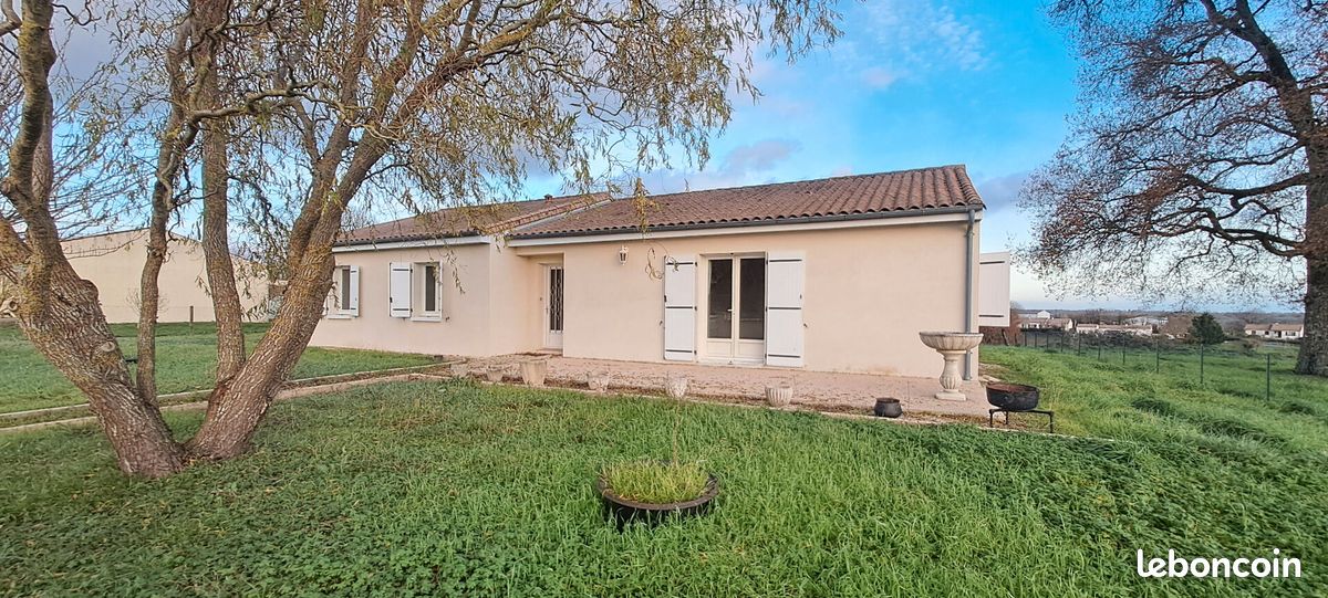 Maison 4 pièces 108 m² · à Champdeniers · 108 m² · 880 €/mois