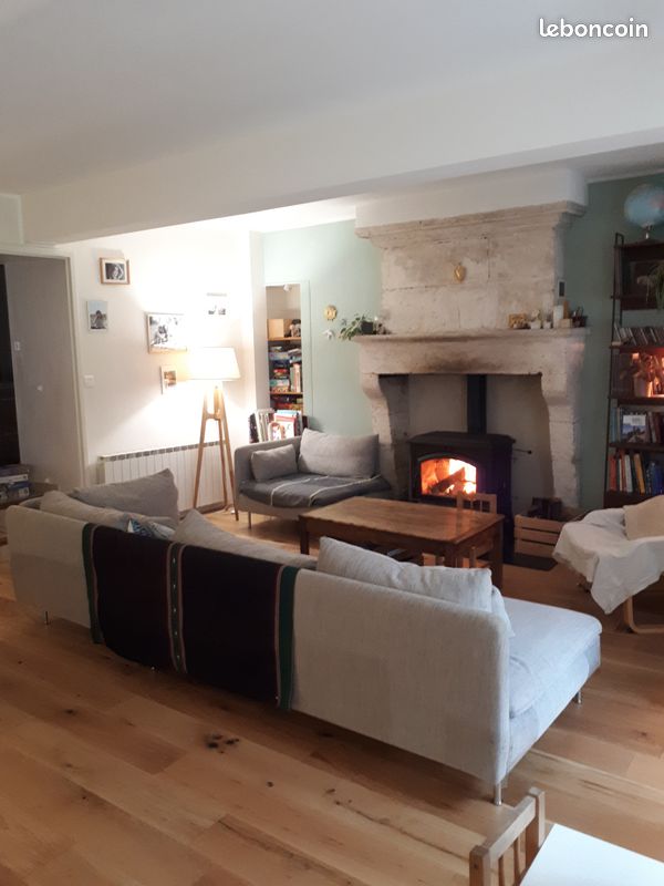 Maison 7 pièces 210 m² · à Bourdeilles · 210 m² · 245 000 €