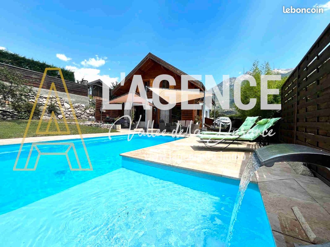 Maison 5 pièces 139 m² · à L'Argentière-la-Bessée · 139 m² · 504 000 €