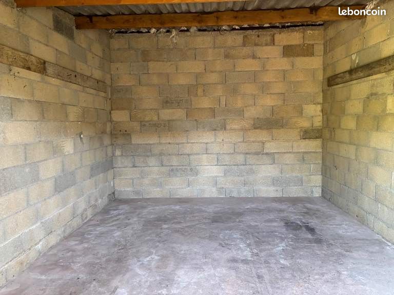 Parking 15 m² · à Dijon · 15 m² · 80 €/mois
