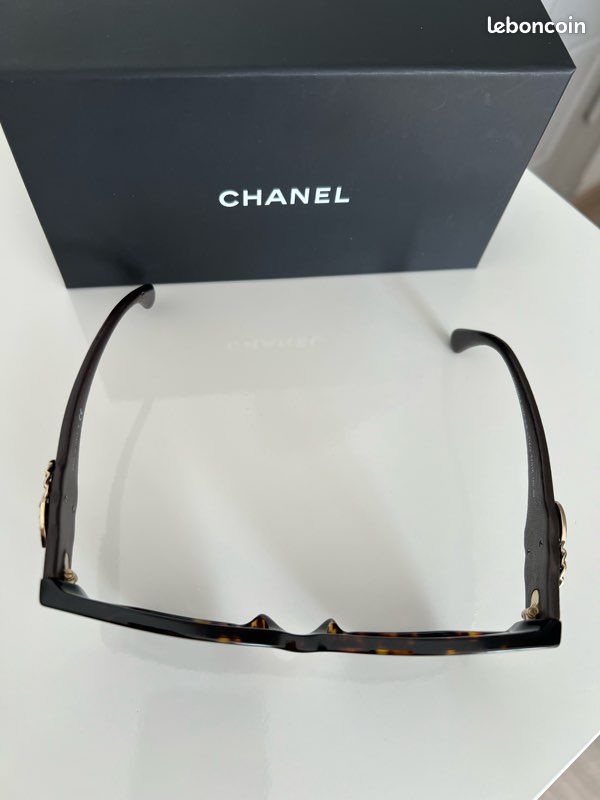 Lunettes de soleil Chanel oversize écaille (image 5)