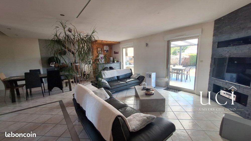 Maison 5 pièces 107 m² · à Divatte-sur-Loire · 107 m² · 293 700 €