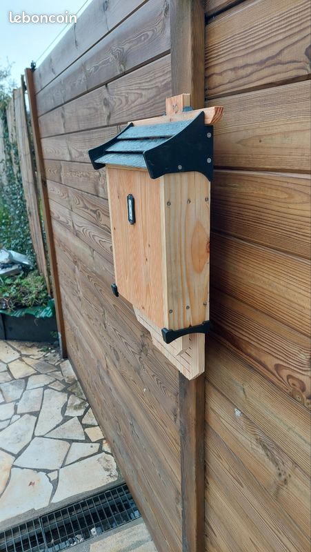 Boîte à Chauve-Souris En Bois Naturel Extérieur – Abri Suspendu Résistant Aux Intempéries 24x8.3x9.3 Cm Pour Jardin Et Balcon