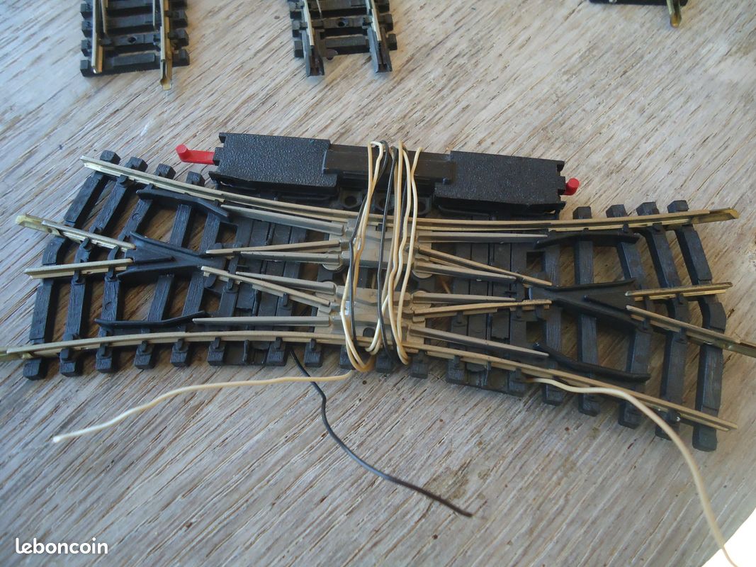 Lot Aiguillages JEP HO – Droits Et Gauches – Trois Rails – Ballast Métal Vintage