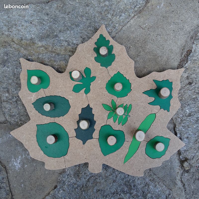 [Fait main][NEUF] Puzzle / jeu d'encastrement feuilles d'arbre, animaux, plantes (image 1)