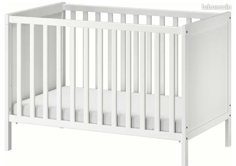 Lit Bébé ( 2 hauteurs ) avec matelas (image 1)