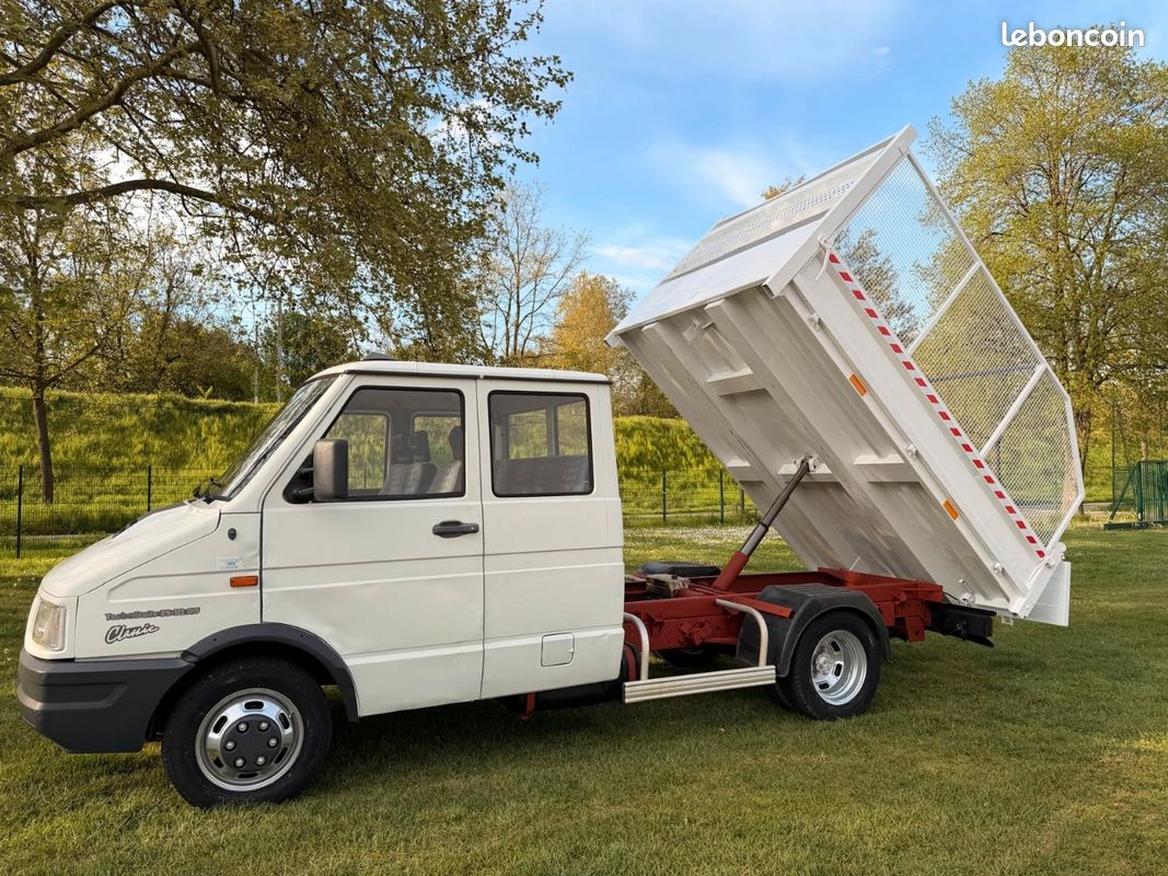 Iveco benne 35c10 155000 km d'origine (image 2)