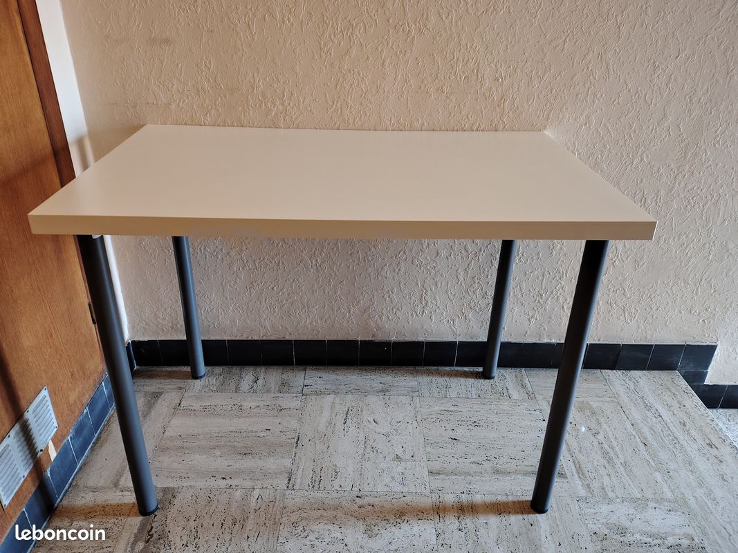 Table (image 1)