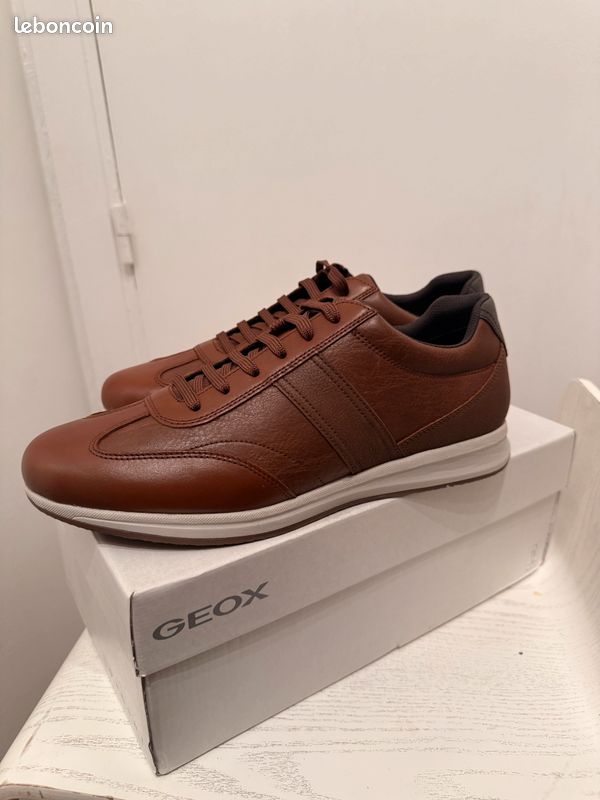 Chaussures Geox pour hommes, pointure 44, (image 2)