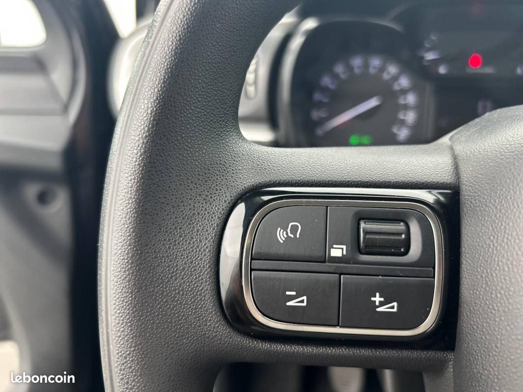 Citroën C3 PureTech 83 S&S BVM5 - Feel Pack (image 18)