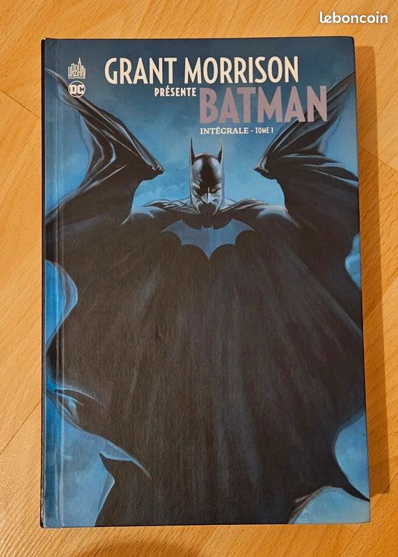 BD Intégrale Batman Grant Morrison Tome 1 (image 1)