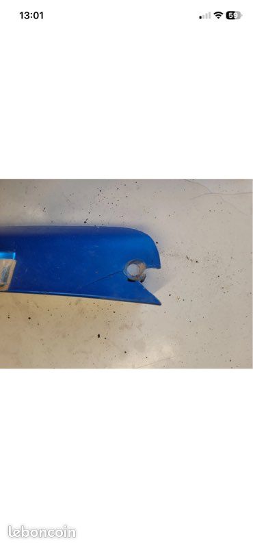 Carenage avant bec de canard suzuki 800 dr sr43a (image 3)