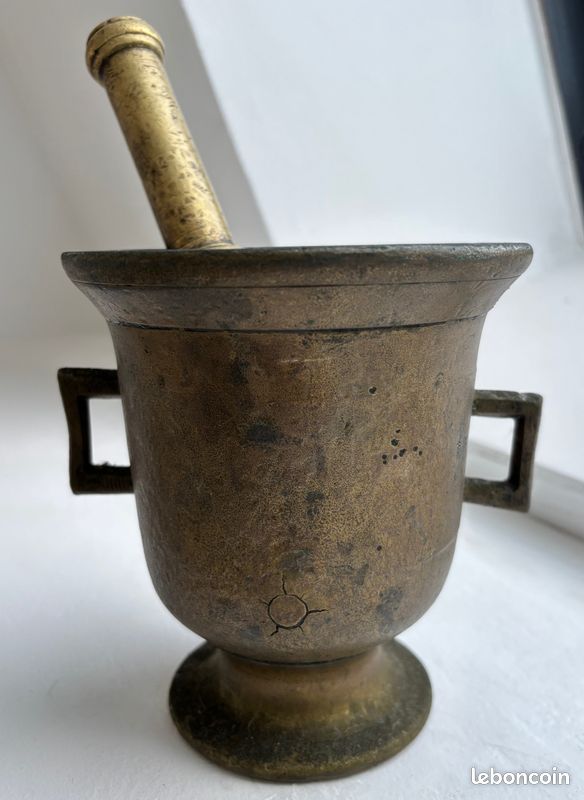 MORTIER ET PILON en bronze ancien pharmacie apothicaire EUR 48,00
