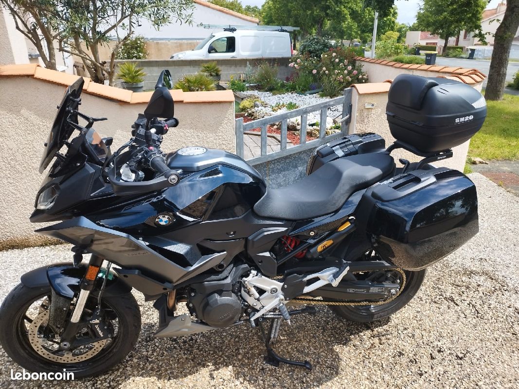 BMW F900XR Triple Black Finition Pro A2 Garantie 2026 - Motos