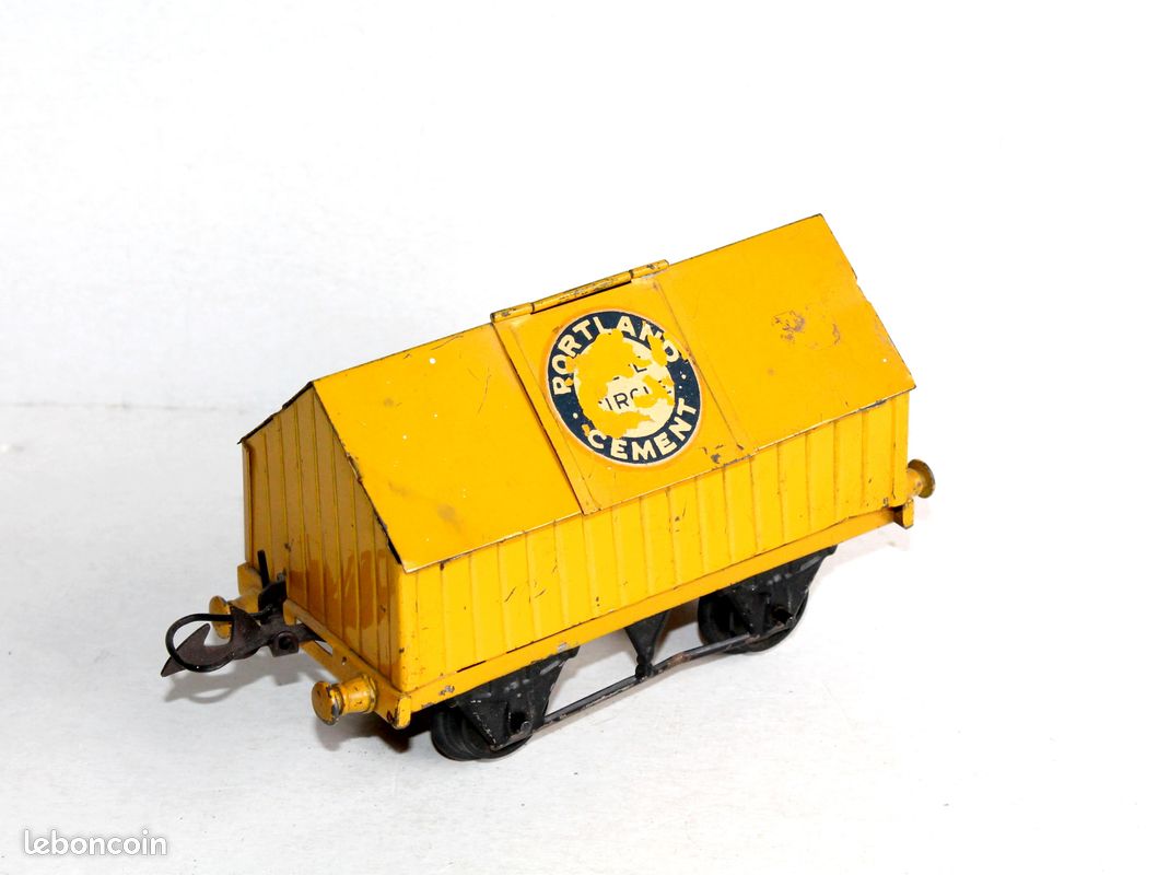 Wagon Couvert Hornby échelle 0 - Bogies, Guérite, Doubles Portes - EST - 1930