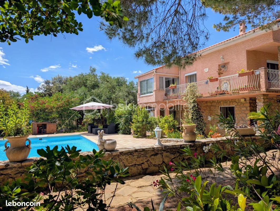 Maison 5 pièces 176 m² · à Laurens · 176 m² · 425 000 €