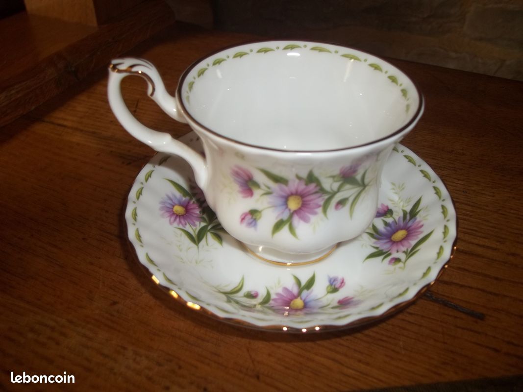 Tasse royal albert septembre (image 2)