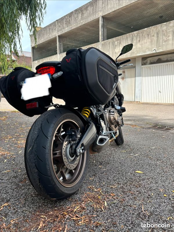 Honda CB 650 R (image 2)