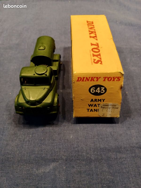 Lot De 2 Camions Citernes Militaires Austin - Dinky Toys Et Sam Toys - 1:43 - Kaki