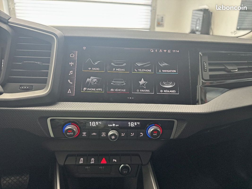 AUDI A1 Sportback 30 TFSI 116 ch S tronic 7 Design (image 12)