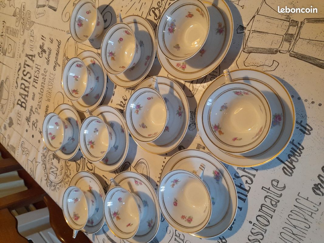 Service à café porcelaine de Limoges (image 1)