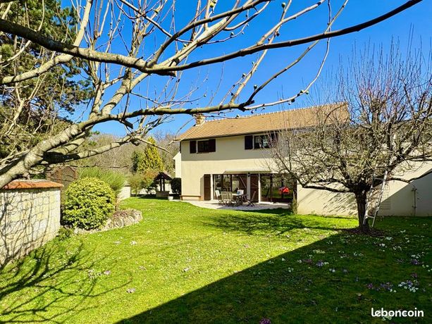 Maison 5 pièces 142 m²