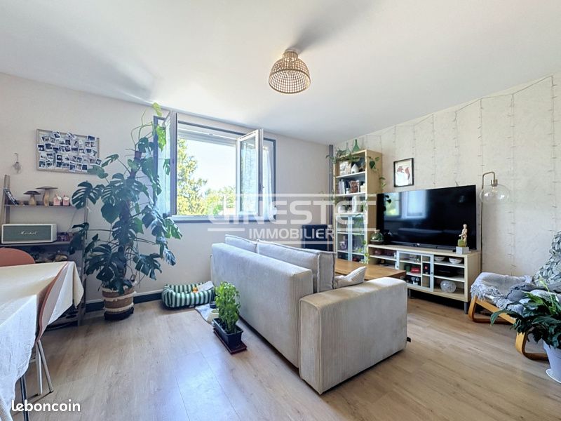 Appartement 2 pièces 58 m² · à Saint-André-les-Vergers · 58 m² · 700 €/mois