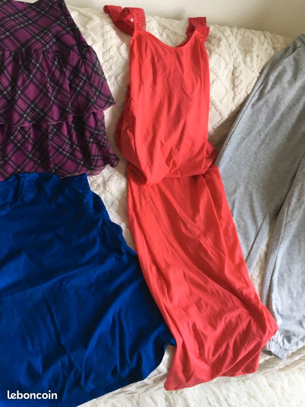 Lot de 7 vêtements et accessoires femme – taille 42 – avec robe jupe et pantalon – bon état (image 3)