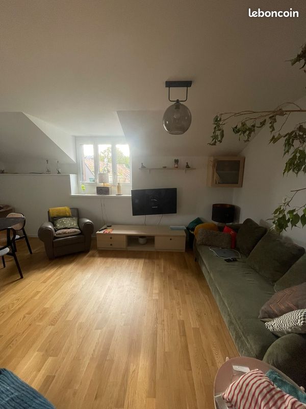 Appartement 4 pièces 100 m² · à Divonne-les-Bains · 100 m² · 2 395 €/mois
