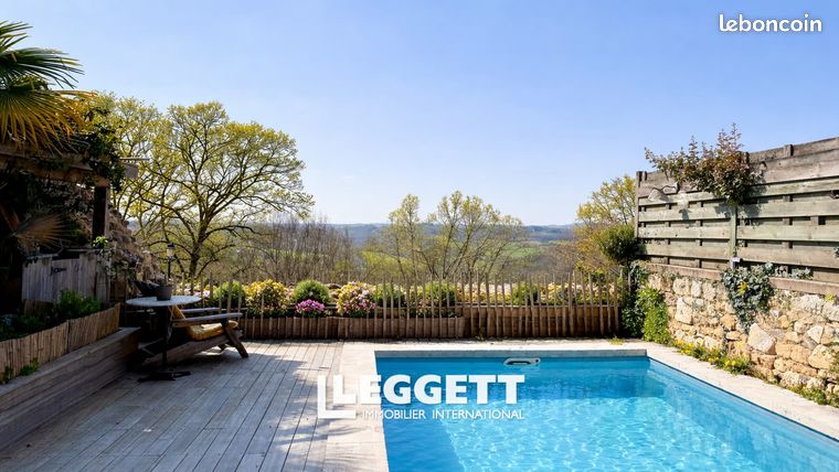 Maison 6 pièces 227 m²