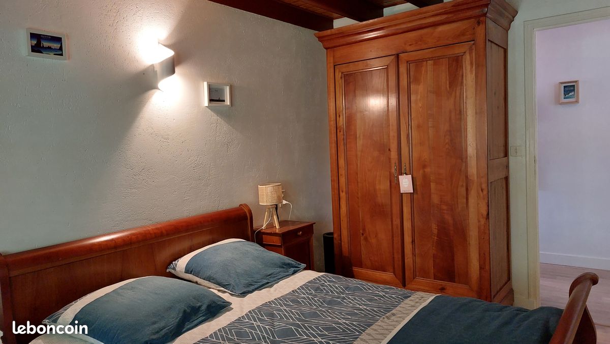 Lit en bois (image 3)