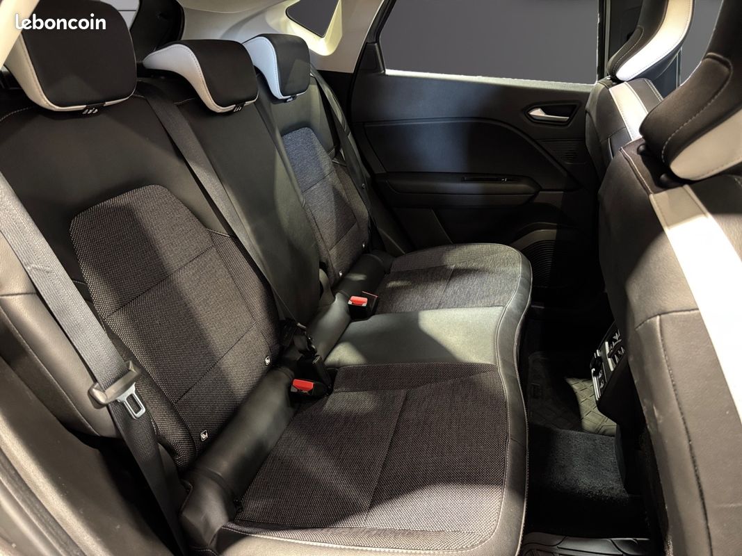 RENAULT CAPTUR MILD HYBRID 140 TECHNO 140Ch Garantie 12 mois Keyless CarPlay Caméra (image 13)