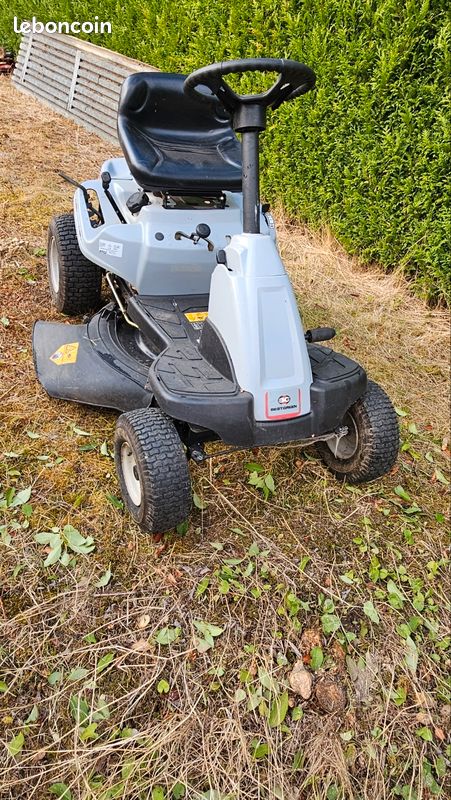 Tracteur tondeuse (image 1)