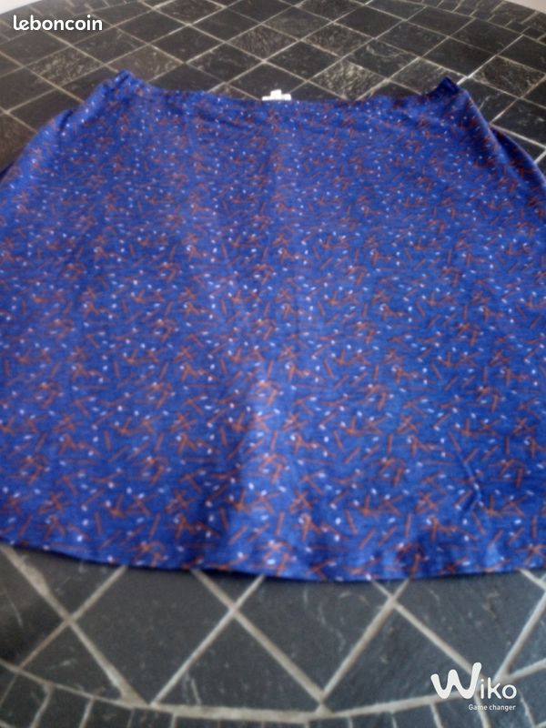 Jupe Bleue Neuve Marque Multiples - Taille 46 - Style évasée Avec Broderies - Fermeture éclair